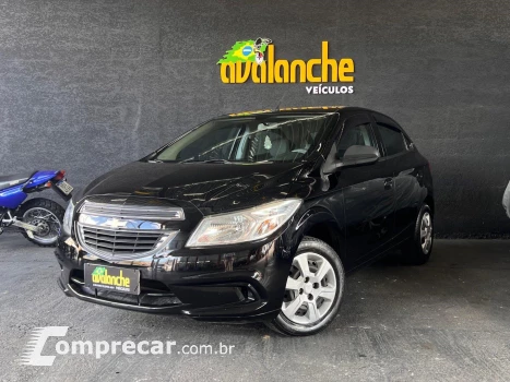 CHEVROLET ONIX 1.0 MPFI LT 8V FLEX 4P MANUAL 4 portas