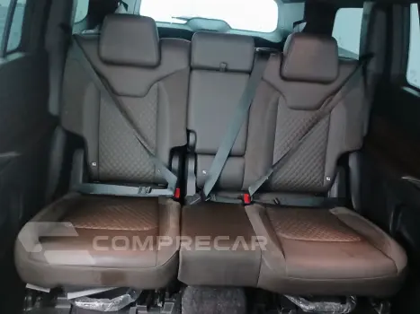 COMMANDER 2.0 HURRICANE 4 TURBO GASOLINA OVERLAND AT9