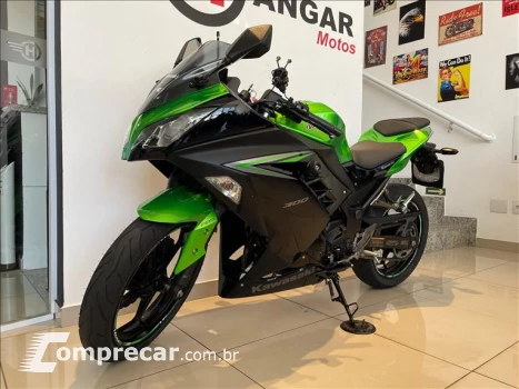 KAWASAKI NINJA 300
