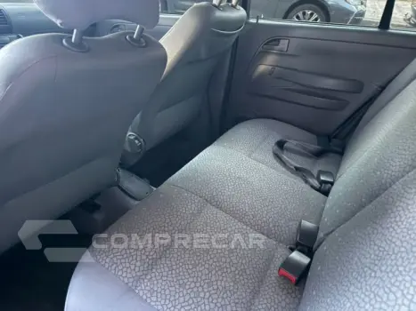 FOX - 1.6 MI PLUS 8V 4P MANUAL