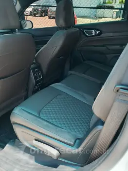 Commander 1.3 16V 4P FLEX T270 OVERLAND TURBO AUTOMÁTICO