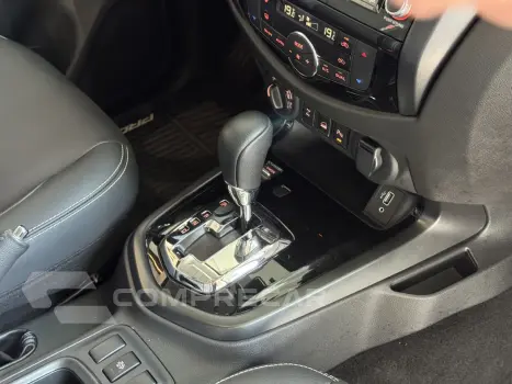 Frontier 2.3 16V PRO4X CABINE DUPLA 4X4 BI-TURBO DIESEL AUTO