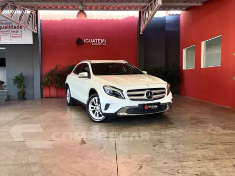 Mercedes-Benz GLA 200 1.6 CGI ADVANCE 16V TURBO FLEX 4P AUTOMÁTICO 4 portas