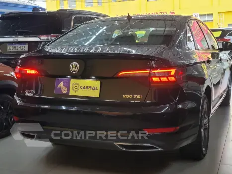 JETTA R-Line 250 TSI 1.4 Flex 16V Aut.