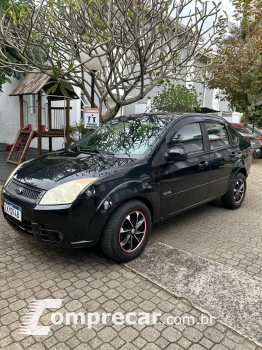 FORD FIESTA 1.6 MPI Class Sedan 8V 4 portas
