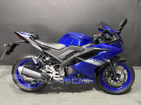 Yamaha YZF-R15 ABS