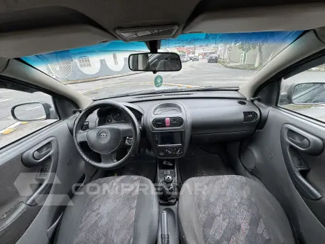 CORSA 1.0 MPFI Maxx Sedan 8V