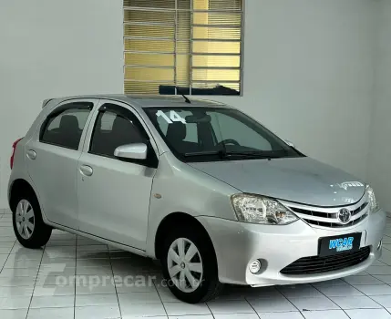 Toyota ETIOS HB X ETIOS HB X 4 portas