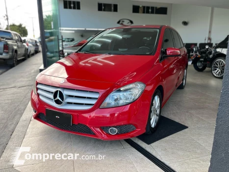 Mercedes-Benz B 200 1.6 TURBO GASOLINA 4P AUTOMÁTICO 4 portas