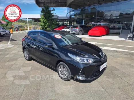 Toyota YARIS 1.5 16V FLEX XS MULTIDRIVE 4 portas