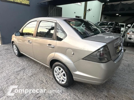 FIESTA 1.6 MPI Class Sedan 8V