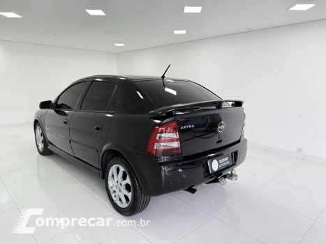 ASTRA 2.0 MPFI Advantage 8V