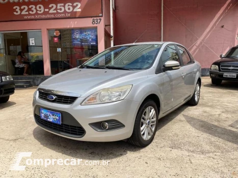 FORD FOCUS SEDAN 2.0 4 portas