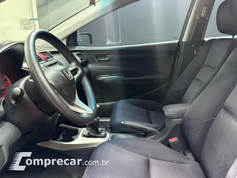 CITY 1.5 DX 16V  4P MANUAL