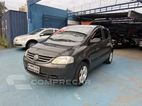 Volkswagen FOX 1.6 MI Plus 8V 4 portas