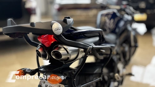 FAZER 600