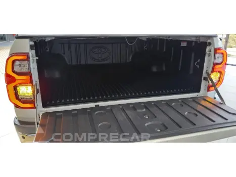 HILUX 2.8 D-4D TURBO DIESEL CD SRX 4X4 AUTOMÁTICO