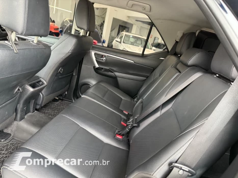 Hilux SW4 SRX 4x4 2.8 TDI 16V Dies. Aut.