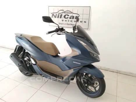 PCX 160 DLX