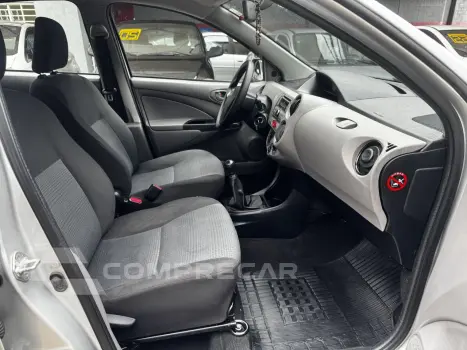 Etios Sedan 1.5 16V 4P FLEX XS