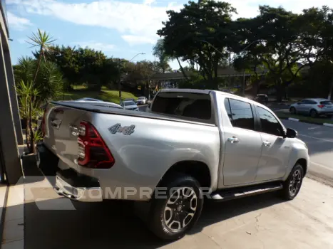 HILUX 2.8 D-4d Turbo CD SRV 4X4