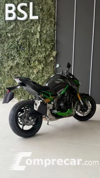 Z-900 R EDITION