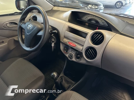 ETIOS 1.5 X Sedan 16V