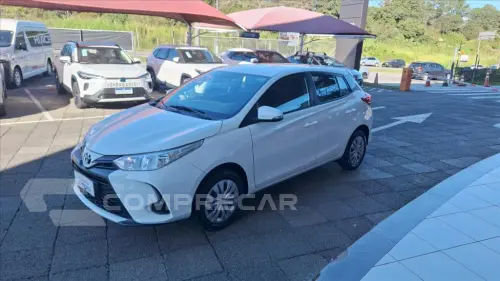 Toyota YARIS 1.5 16V FLEX XL MULTIDRIVE 4 portas