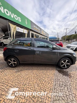 ONIX HATCH LT 1.0 8V FlexPower 5p Mec.