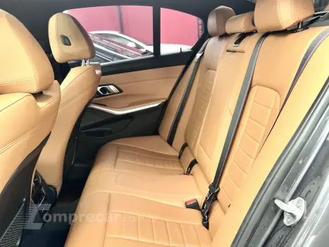 320i 2.0 16V TURBO GASOLINA M SPORT AUTOMÁTICO