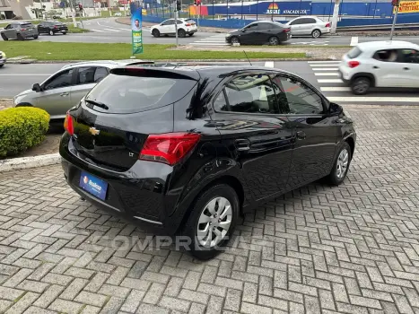 ONIX HATCH LT 1.0 8V FlexPower 5p Mec.
