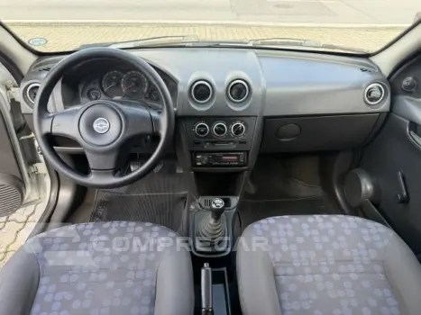 PRISMA - 1.4 MPFI JOY 8V 4P MANUAL