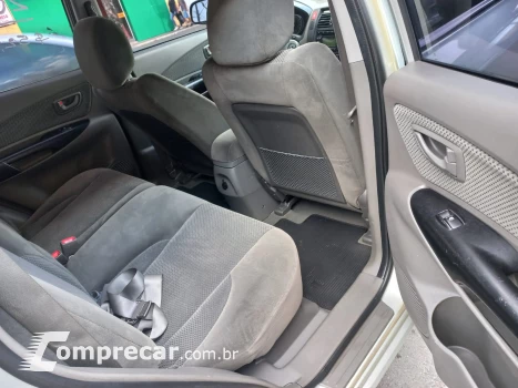 TUCSON 2.0 MPFI GLS 16V 143cv 2WD