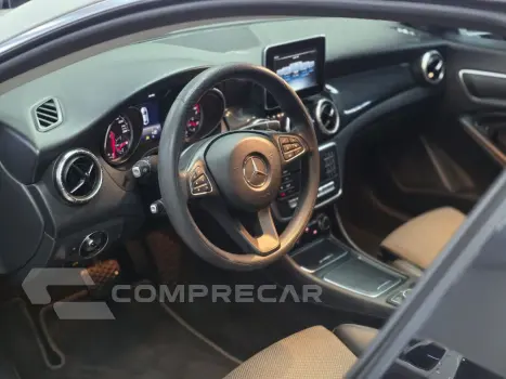 CLA-180 1.6 16V 122cv Aut.