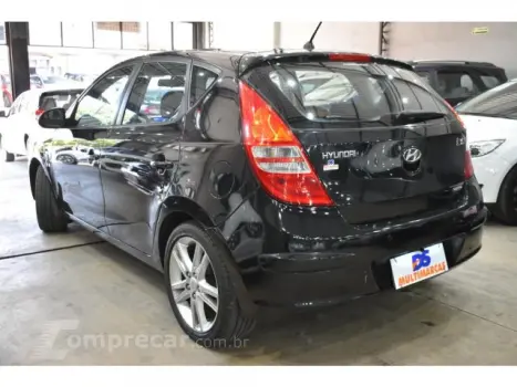 I30 - 2.0 MPFI GLS 16V 4P MANUAL