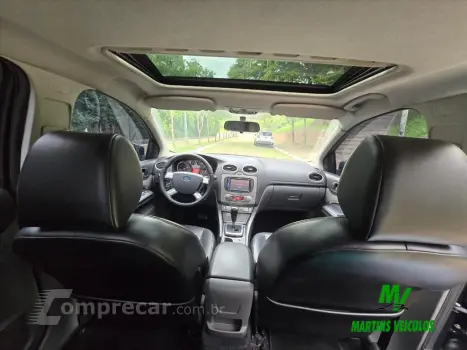 FOCUS 2.0 GHIA SEDAN 16V FLEX 4P AUTOMÁTICO