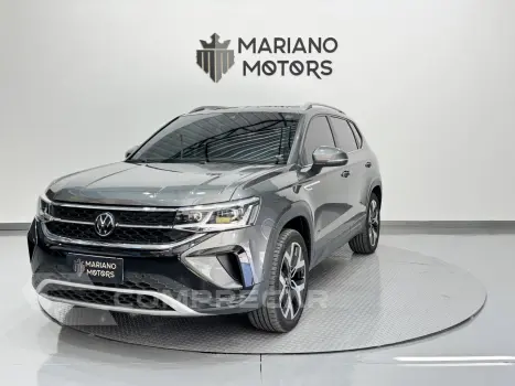 Volkswagen TAOS 1.4 250 TSI TOTAL FLEX HIGHLINE AUTOMÁTICO 4 portas