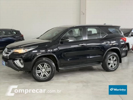 Toyota HILUX SW4 2.7 SRV 7 LUGARES 4X2 16V FLEX 4P AUTOM 4 portas