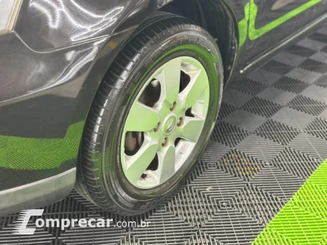 LIVINA - 1.6 SL 16V 4P MANUAL