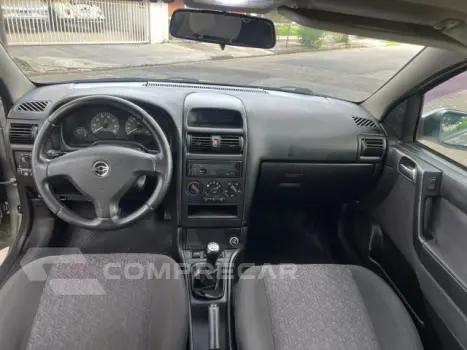 ASTRA HATCH - 2.0 MPFI ADVANTAGE 8V 2P MANUAL