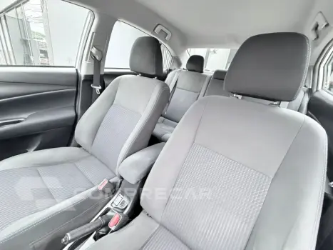 YARIS 1.5 16V Sedan XL