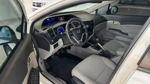 CIVIC 1.8 LXS 16V