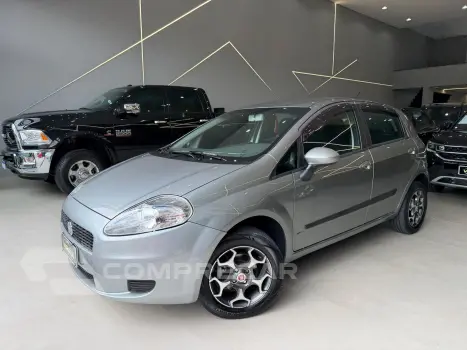 Fiat PUNTO 1.4 Attactive 8V 4 portas