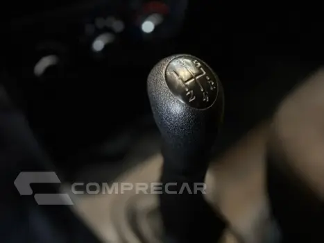 SANDERO - 1.0 AUTHENTIQUE 16V 4P MANUAL