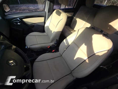 Duster Oroch 1.6 16V SCe Dynamique (Flex)