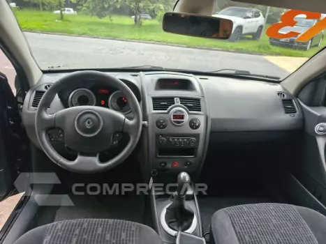 MEGANE 1.6 DYNAMIQUE GRAND TOUR 16V FLEX 4P MANUAL