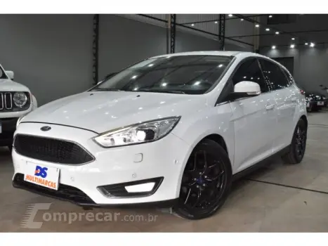 FORD FOCUS HATCH - 2.0 TITANIUM 16V 4P POWERSHIFT 4 portas