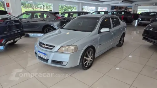 ASTRA 2.0 MPFI Advantage Sedan 8V