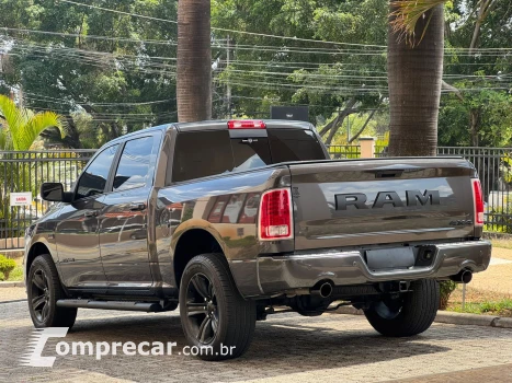 RAM 5.7 1500 Laramie 4X4 CD V8