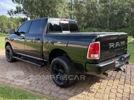 1500 - 5.7 V8 LIMITED CD 4X4 AUTOMÁTICO